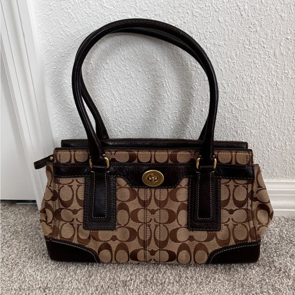 Coach Signature Hampton Shoulder Bag - Picture 4 of 11